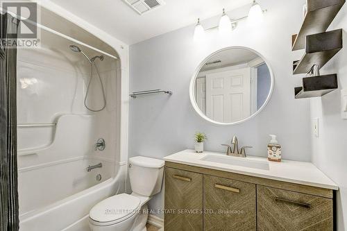 104 - 4005 Kilmer Drive, Burlington, ON - Indoor Photo Showing Bathroom