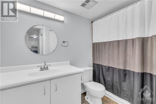 316 Lorry Greenberg Drive Unit#106, Ottawa, ON - Indoor Photo Showing Bathroom