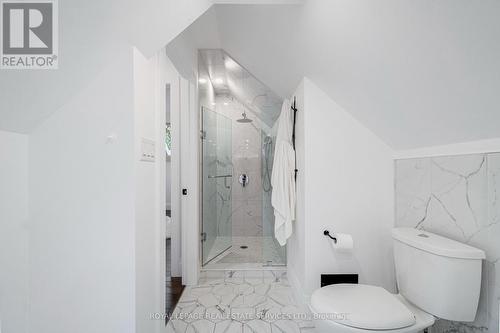 909 Royal York Road, Toronto, ON - Indoor Photo Showing Bathroom