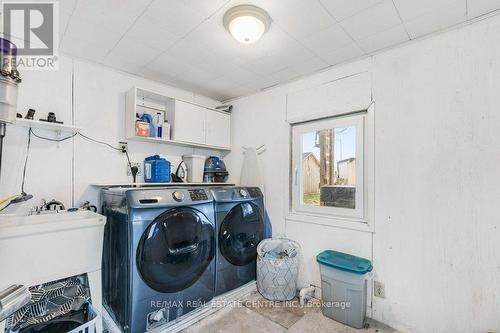 754992 Oxford Hwy 55 Road, Woodstock, ON - Indoor Photo Showing Laundry Room