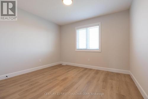 6795 Royal Magnolia Avenue, London, ON - Indoor Photo Showing Other Room