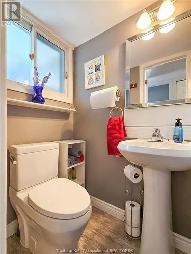 36 Parkwood Drive, Chatham, ON - Indoor Photo Showing Bathroom