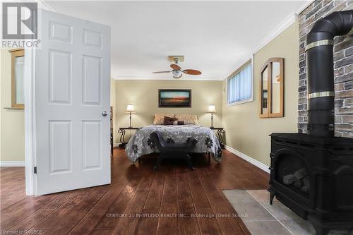 72234 Lakeshore Drive, Bluewater, ON - Indoor Photo Showing Bedroom