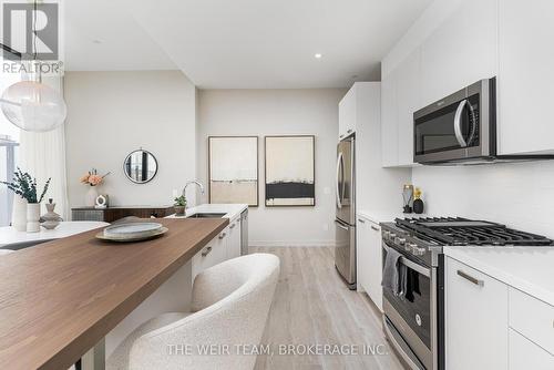 902 - 55 Ontario Street, Toronto, ON - Indoor Photo Showing Kitchen With Stainless Steel Kitchen With Upgraded Kitchen