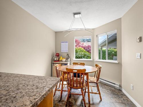 102-1400 Tunner Dr, Courtenay, BC - Indoor Photo Showing Dining Room