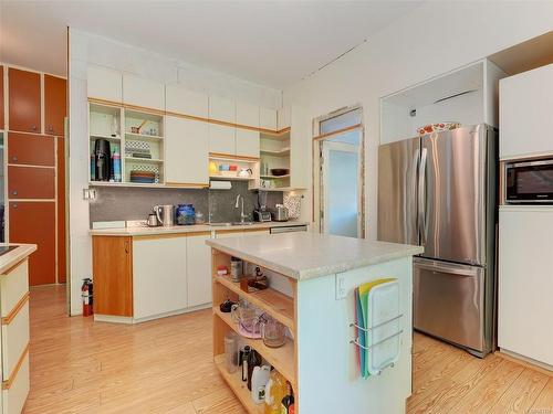 596 Donovan Ave, Colwood, BC - Indoor Photo Showing Kitchen