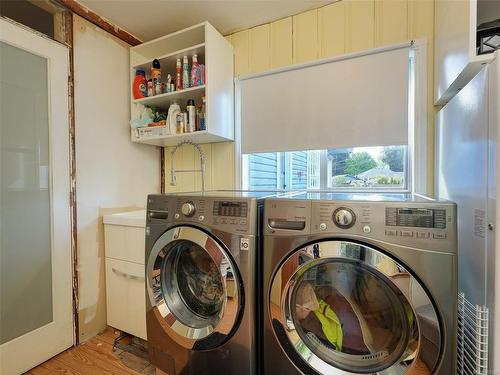 596 Donovan Ave, Colwood, BC - Indoor Photo Showing Laundry Room