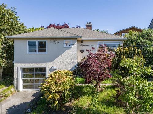 1332 May St, Victoria, BC - Outdoor