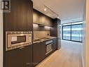 525 - 1 Jarvis Street, Hamilton, ON  - Indoor Photo Showing Kitchen 