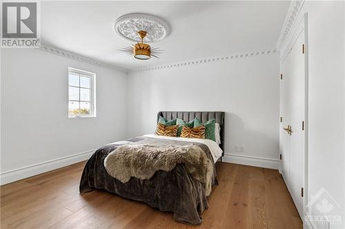 1041 Brandywine Court, Ottawa, ON - Indoor Photo Showing Bedroom