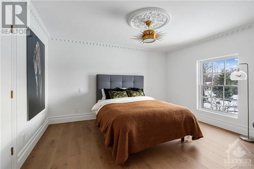 1041 Brandywine Court, Ottawa, ON - Indoor Photo Showing Bedroom