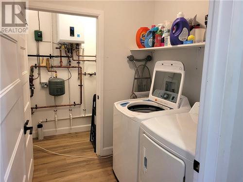 5401 A Woodlands Road, Ingleside, ON - Indoor Photo Showing Laundry Room
