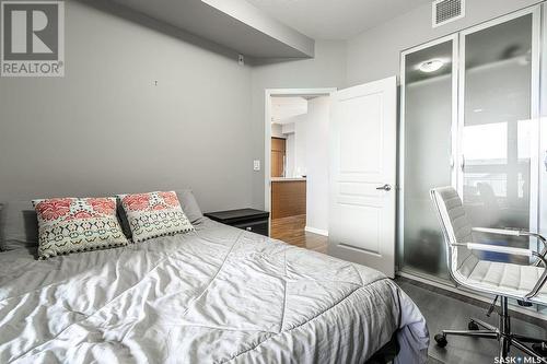 219 225 Maningas Bend, Saskatoon, SK - Indoor Photo Showing Bedroom