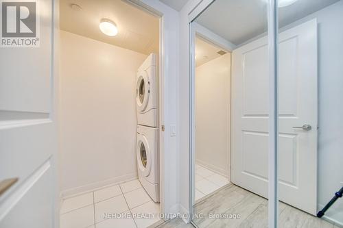 502 - 5168 Yonge Street, Toronto, ON - Indoor Photo Showing Laundry Room
