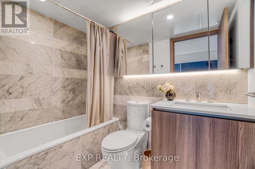 811 - 19 Bathurst Street, Toronto, ON - Indoor Photo Showing Bathroom