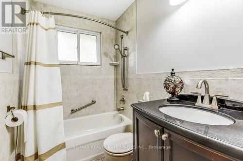 40 Greendowns Drive, Toronto, ON - Indoor Photo Showing Bathroom