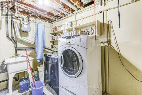 40 Greendowns Drive, Toronto, ON - Indoor Photo Showing Laundry Room