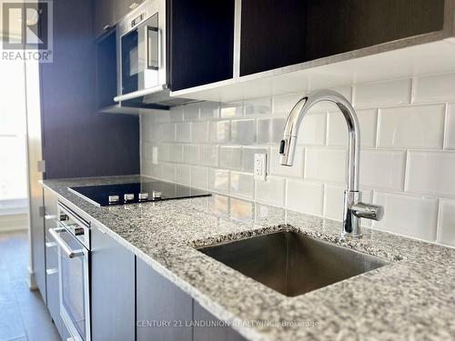 3107 - 89 Mcgill Street, Toronto, ON - Indoor Photo Showing Kitchen With Upgraded Kitchen