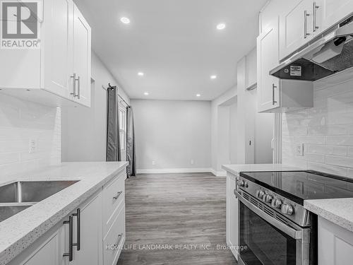 21 East Road, Toronto, ON - Indoor Photo Showing Kitchen With Upgraded Kitchen