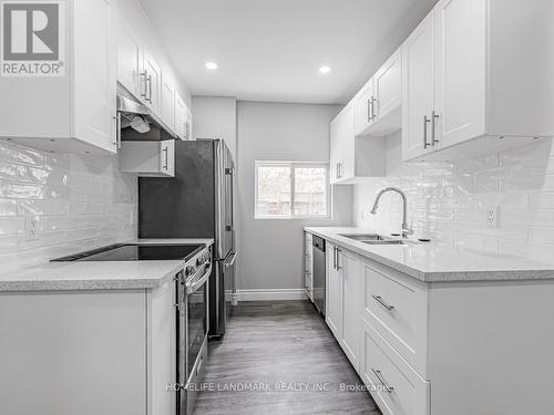 21 East Road, Toronto, ON - Indoor Photo Showing Kitchen