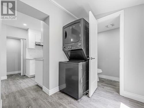 21 East Road, Toronto, ON - Indoor Photo Showing Laundry Room