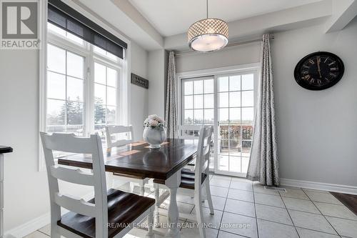 68 Browview Drive, Hamilton, ON - Indoor Photo Showing Dining Room