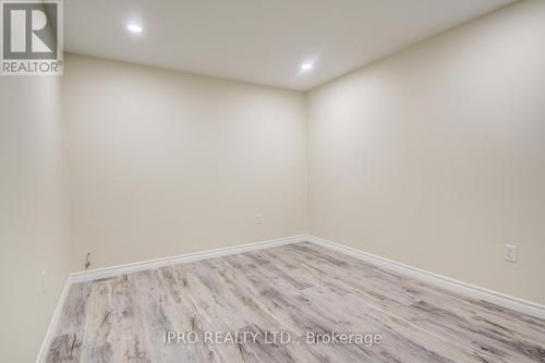 694 Bolingbroke Drive, Milton, ON - Indoor Photo Showing Other Room