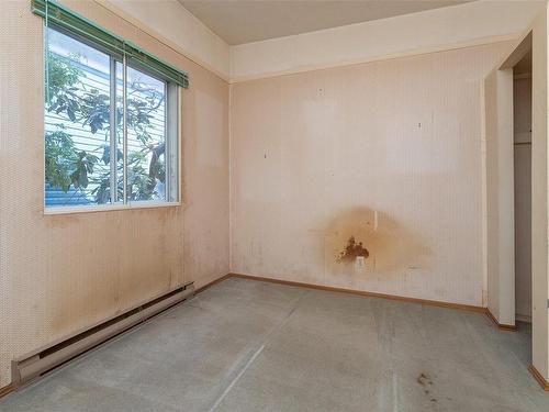 66/68 San Jose Ave, Victoria, BC - Indoor Photo Showing Other Room