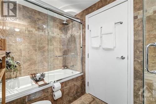 90 George Street Unit#1503, Ottawa, ON - Indoor Photo Showing Bathroom