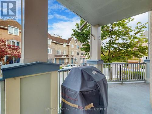 715 - 75 Weldrick Road E, Richmond Hill, ON - Outdoor With Balcony With Exterior