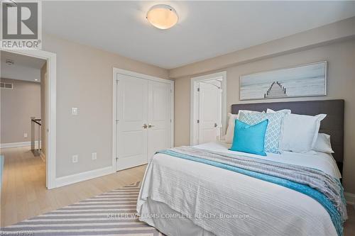 755 Lakeshore Road, Fort Erie, ON - Indoor Photo Showing Bedroom