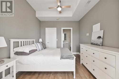 405 - 66 Kippendavie Avenue, Toronto, ON - Indoor Photo Showing Bedroom