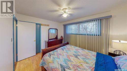 758 Sweeney Street, Regina, SK - Indoor Photo Showing Bedroom