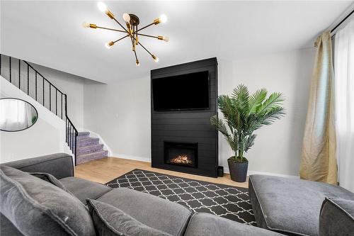 2001 Bonnymede Drive|Unit #88, Mississauga, ON - Indoor Photo Showing Living Room With Fireplace