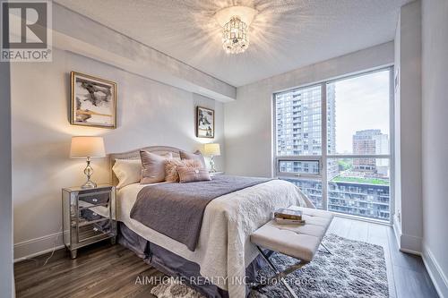 1120 - 70 Roehampton Avenue, Toronto, ON - Indoor Photo Showing Bedroom