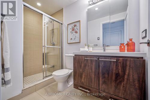 1120 - 70 Roehampton Avenue, Toronto, ON - Indoor Photo Showing Bathroom