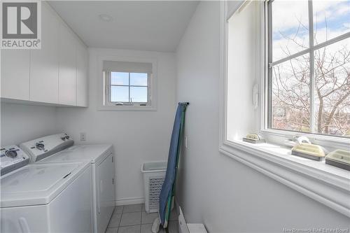 336 Saint-Pierre Est Boulevard, Caraquet, NB - Indoor Photo Showing Laundry Room