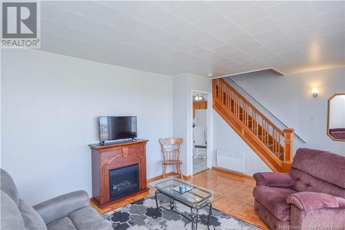 336 Saint-Pierre Est Boulevard, Caraquet, NB - Indoor Photo Showing Kitchen