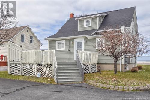 336 Saint-Pierre Est Boulevard, Caraquet, NB - Indoor Photo Showing Bathroom