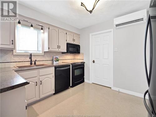 10 Patricia Dr, Riverview, NB - Indoor Photo Showing Kitchen With Double Sink