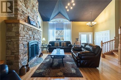 184 Pleasantview Drive, Pembroke, ON - Indoor Photo Showing Living Room With Fireplace
