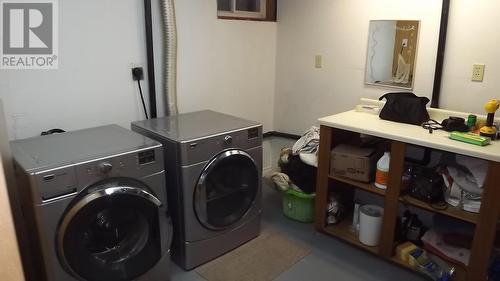 4 Blackwell Pl, Elliot Lake, ON - Indoor Photo Showing Laundry Room