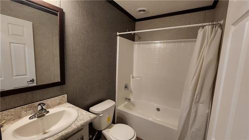117 Mcnaugton Avenue, Brookdale, MB - Indoor Photo Showing Bathroom