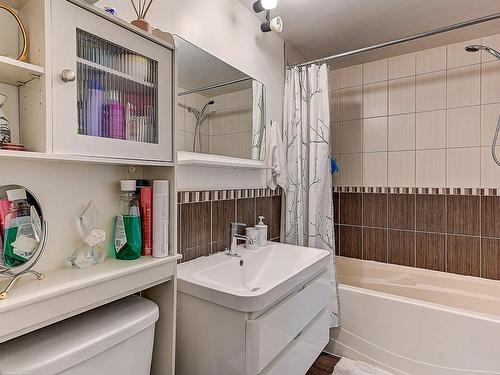 Salle de bains - 1130 Av. Shorecrest, Laval (Chomedey), QC - Indoor Photo Showing Bathroom