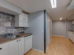 Kitchenette - 