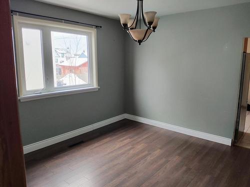 351 Empire Avenue, Thunder Bay, ON - Indoor Photo Showing Other Room
