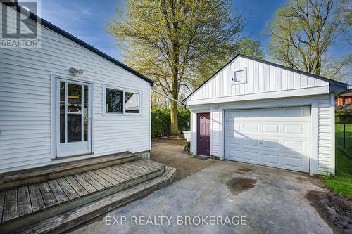 558 Elizabeth Street E, North Perth, ON - Outdoor