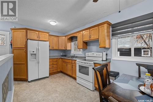 479 24Th Street E, Prince Albert, SK - Indoor Photo Showing Kitchen With Double Sink