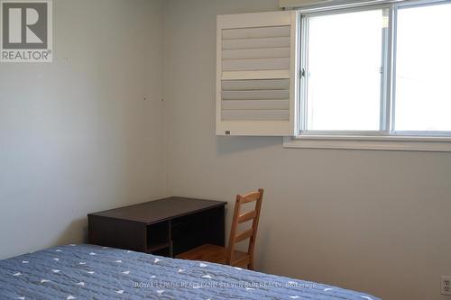 3389 Frobex Court, Mississauga, ON - Indoor Photo Showing Bedroom