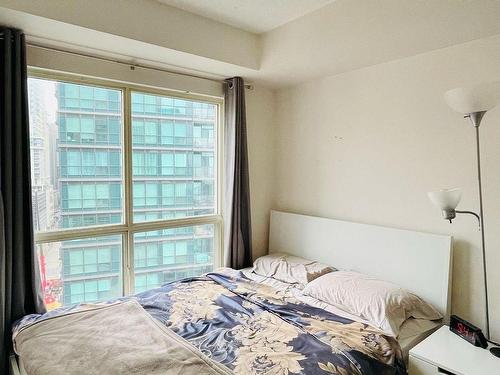 1412-25 The Esplanade, Toronto, ON - Indoor Photo Showing Bedroom